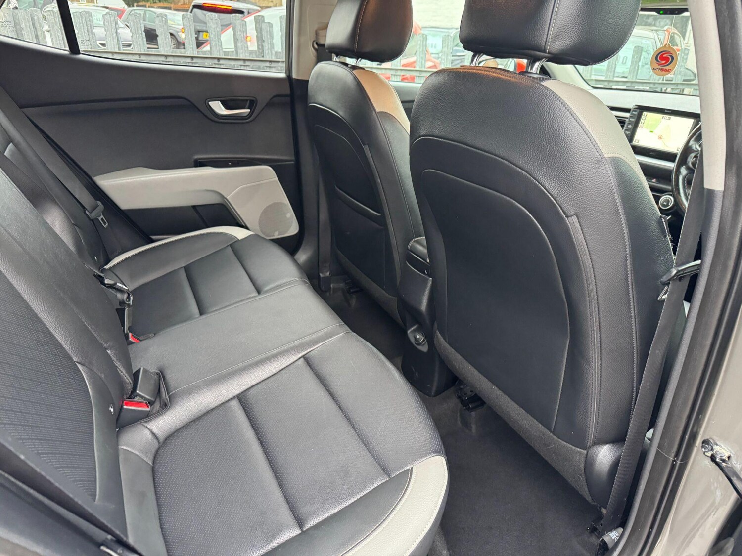 Used Kia Stonic for sale - 78127311: Photo 15