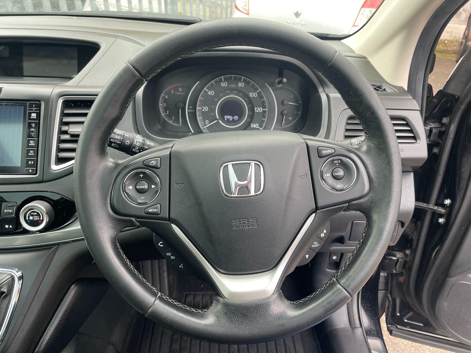 Used Honda CR-V 2015 for sale - 76153074: Photo 22