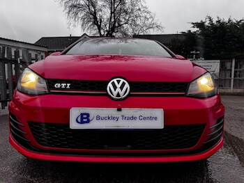 Used Volkswagen Golf 2015 for sale - 77344132: Photo