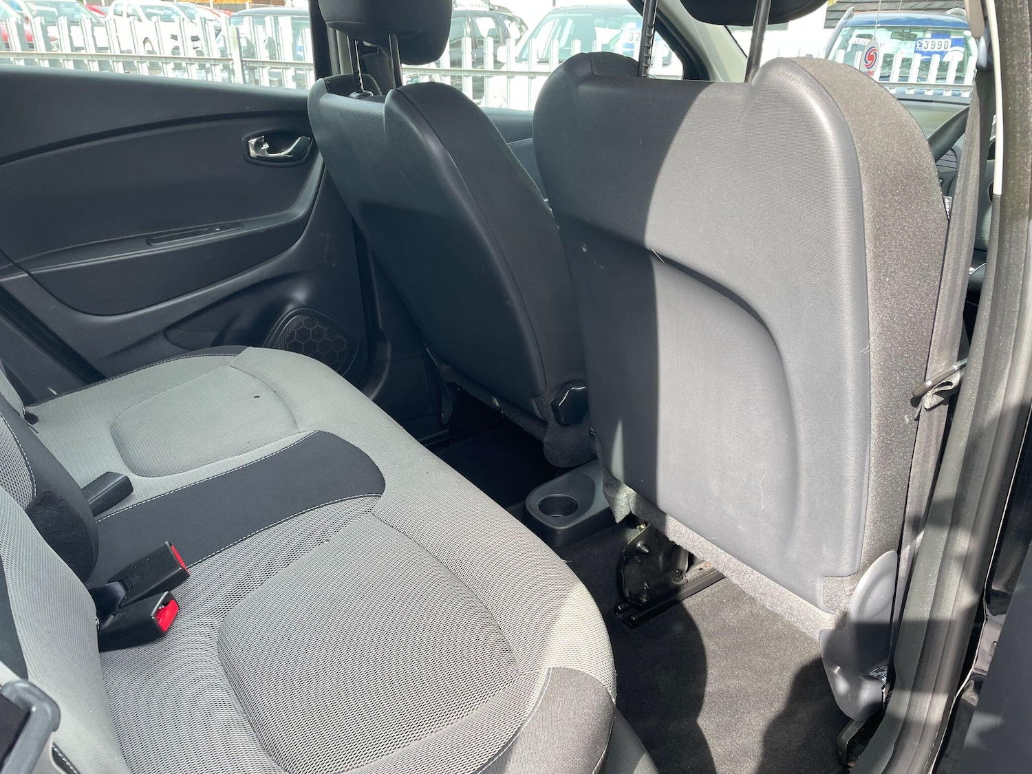 Used Renault Captur 2015 for sale - 76991355: Photo 15