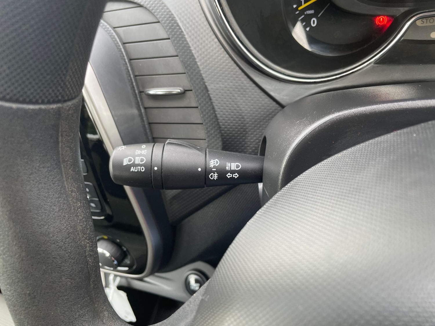 Used Renault Captur 2015 for sale - 76991355: Photo 26