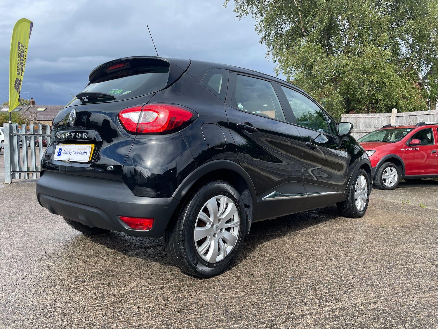Used Renault Captur 2015 for sale - 76991355: Photo 8