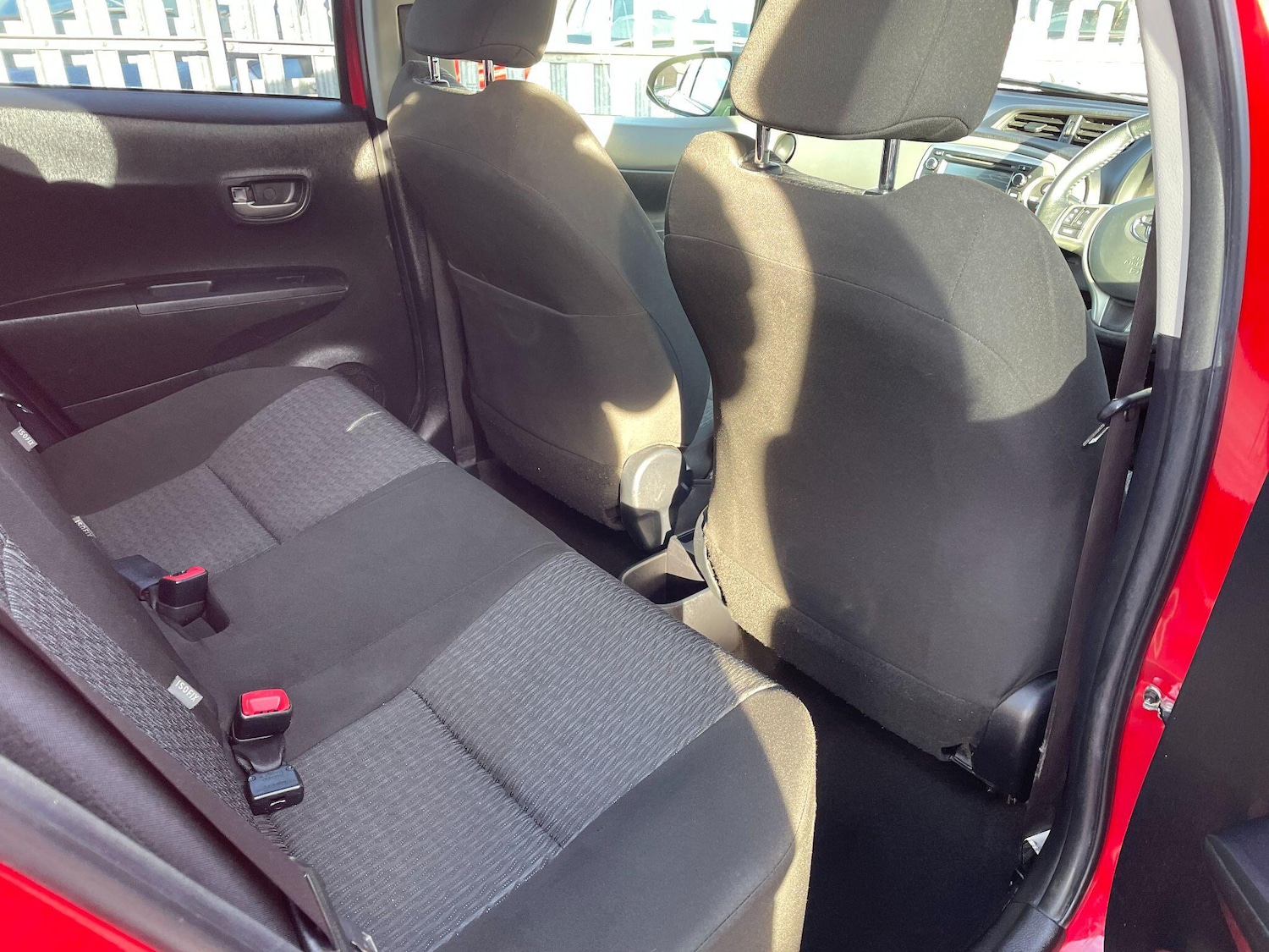 Used Toyota Yaris 2014 for sale - 76992326: Photo 15