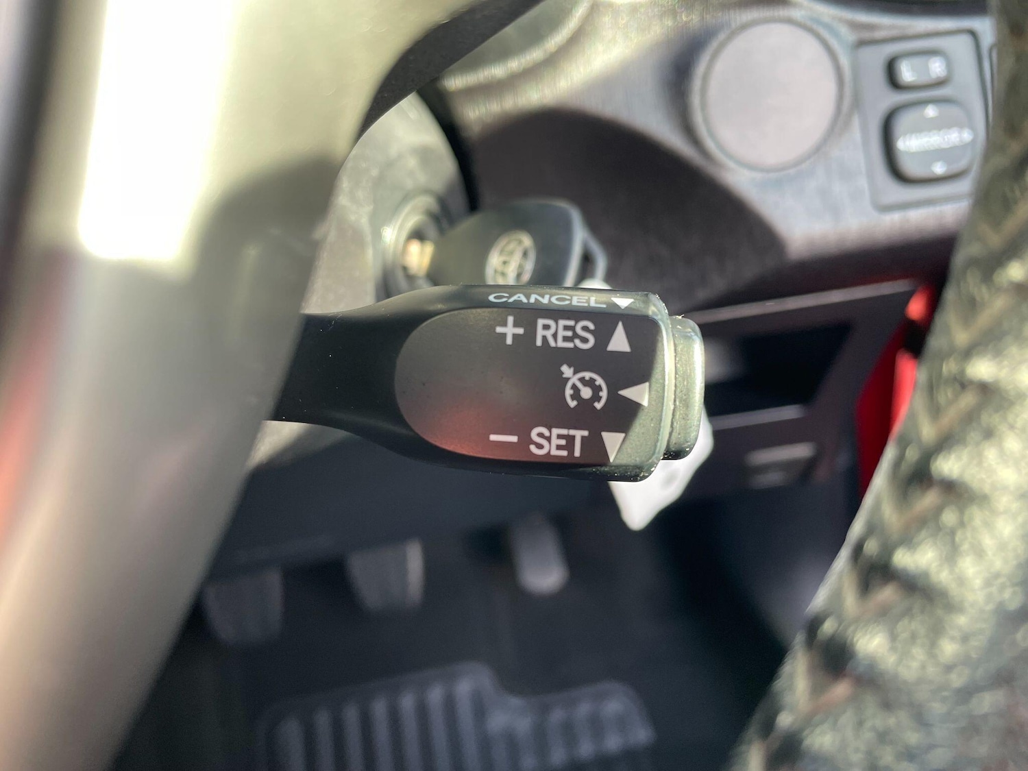 Used Toyota Yaris 2014 for sale - 76992326: Photo 24