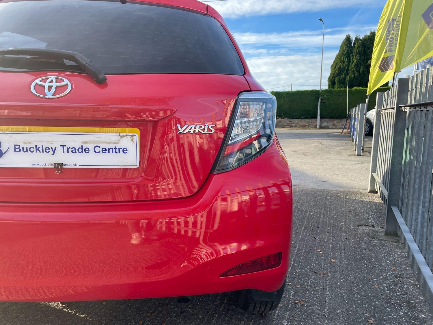 Used Toyota Yaris 2014 for sale - 76992326: Photo 38