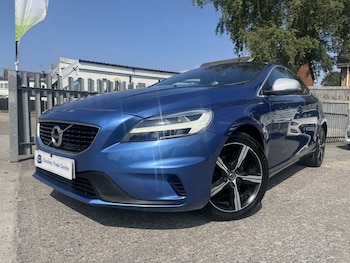 Used Volvo V40 2017 for sale - 79246595: Photo