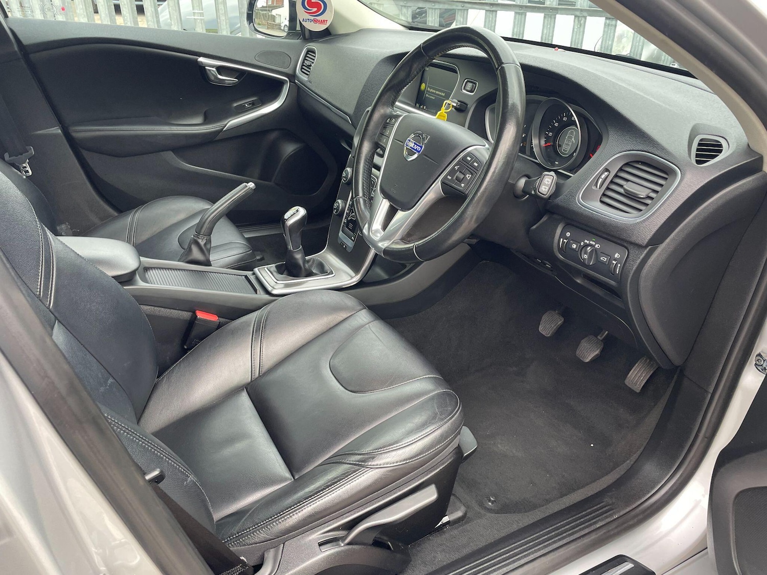 Used Volvo V40 2015 for sale - 76283482: Photo 14