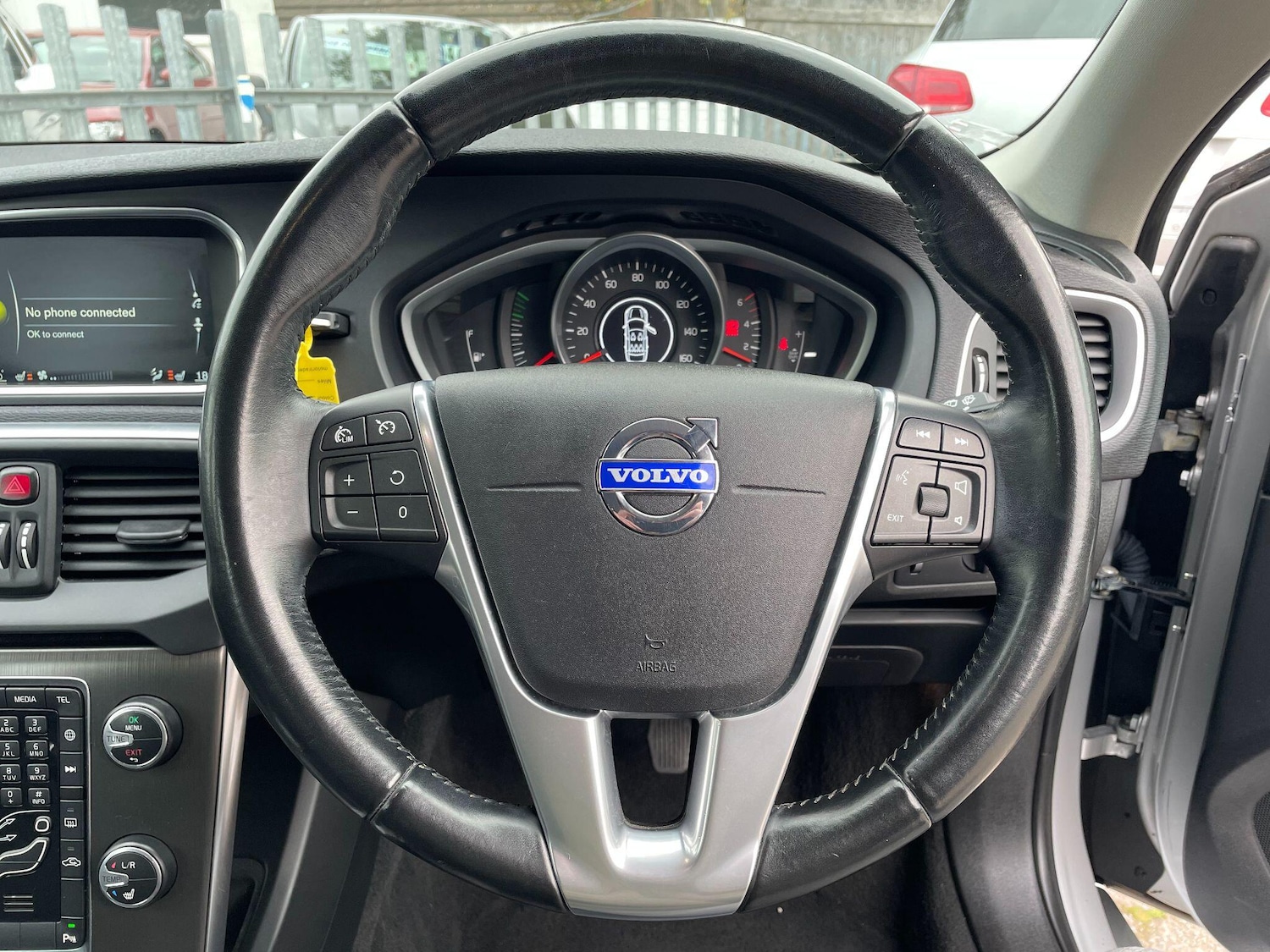 Used Volvo V40 2015 for sale - 76283482: Photo 20