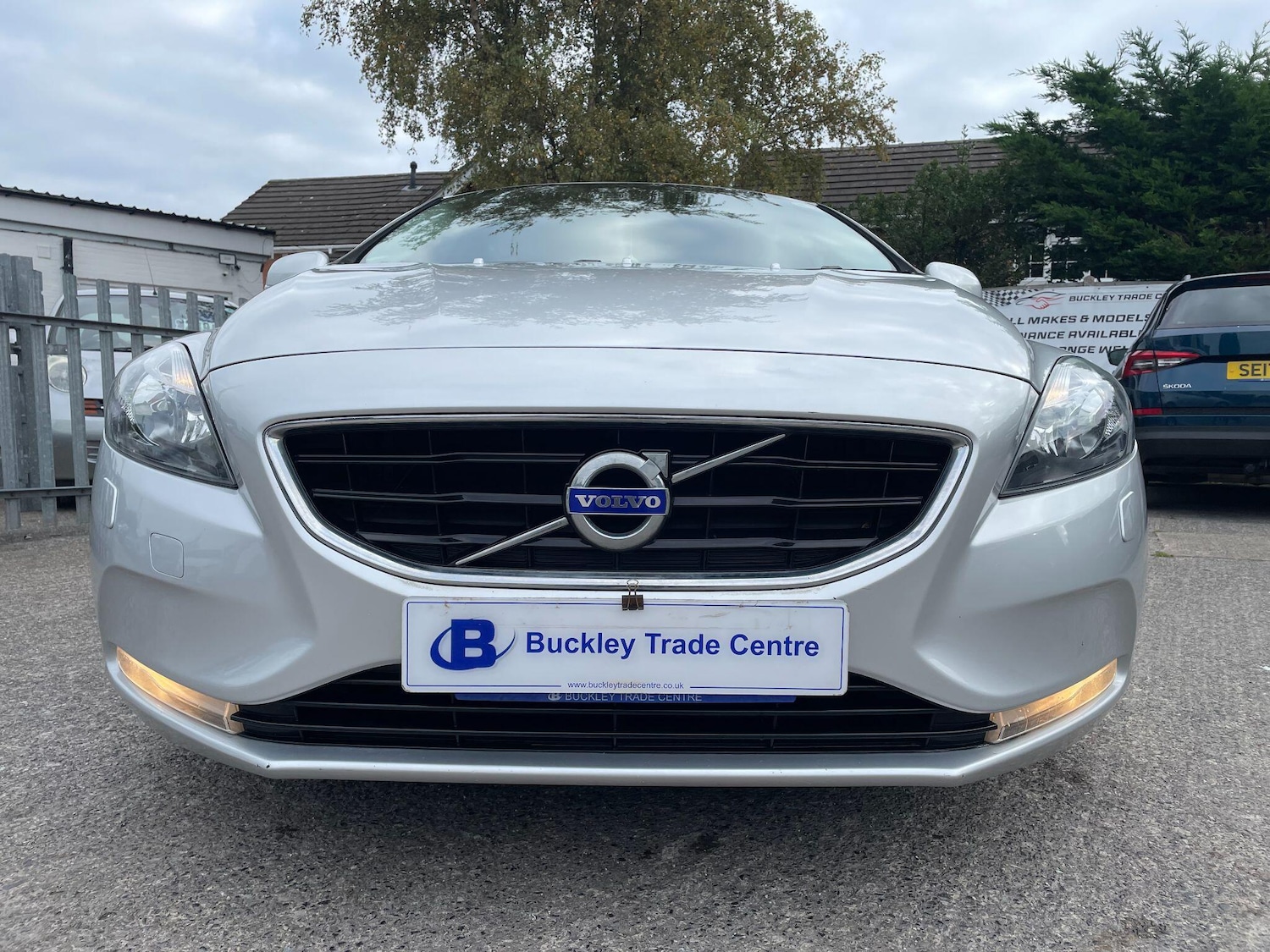 Used Volvo V40 2015 for sale - 76283482: Photo 3