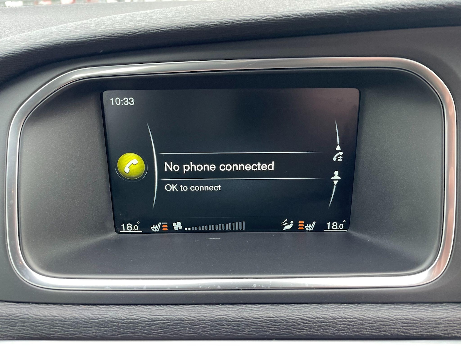 Used Volvo V40 2015 for sale - 76283482: Photo 30