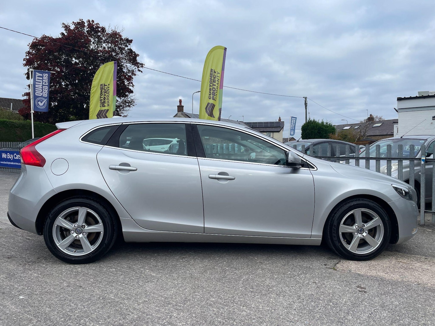 Used Volvo V40 2015 for sale - 76283482: Photo 6