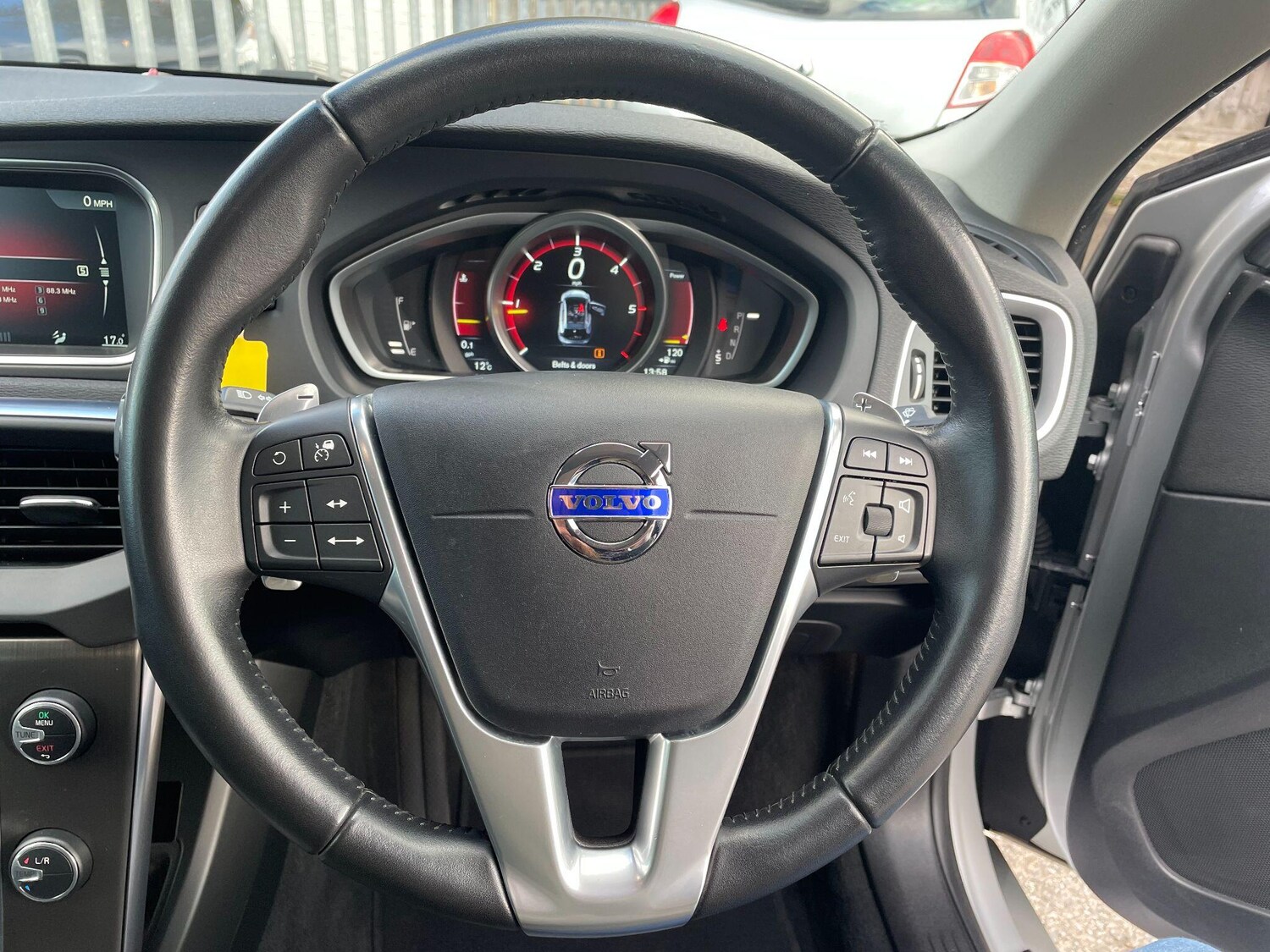 Used Volvo V40 2025 for sale - 77468846: Photo 22