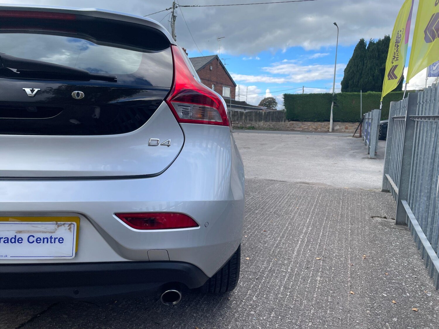 Used Volvo V40 2025 for sale - 77468846: Photo 37