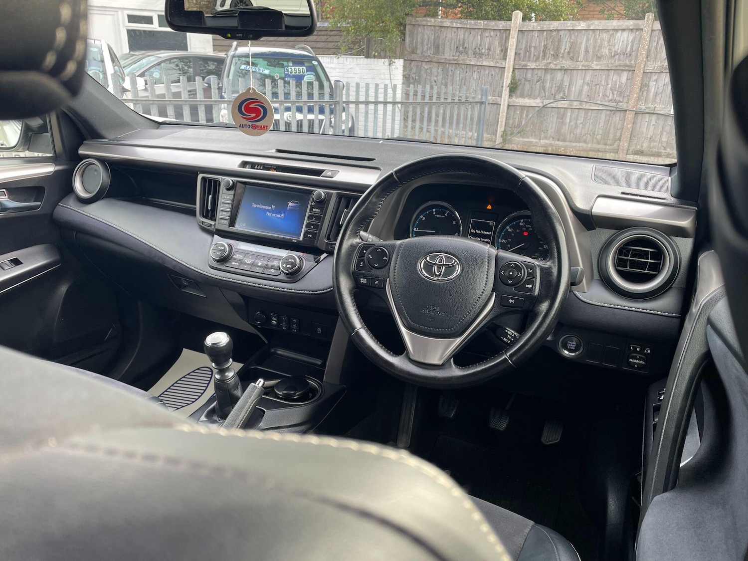 Used Toyota RAV4 2016 for sale - 76295467: Photo 13