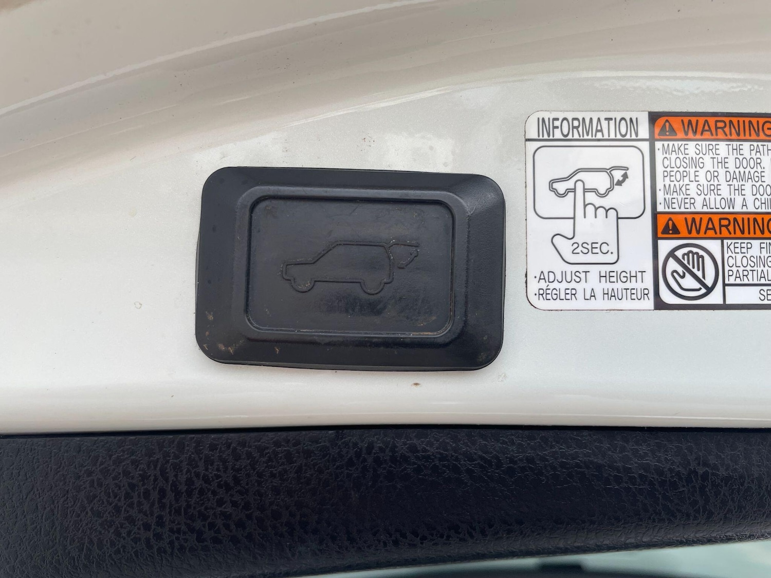 Used Toyota RAV4 2016 for sale - 76295467: Photo 19