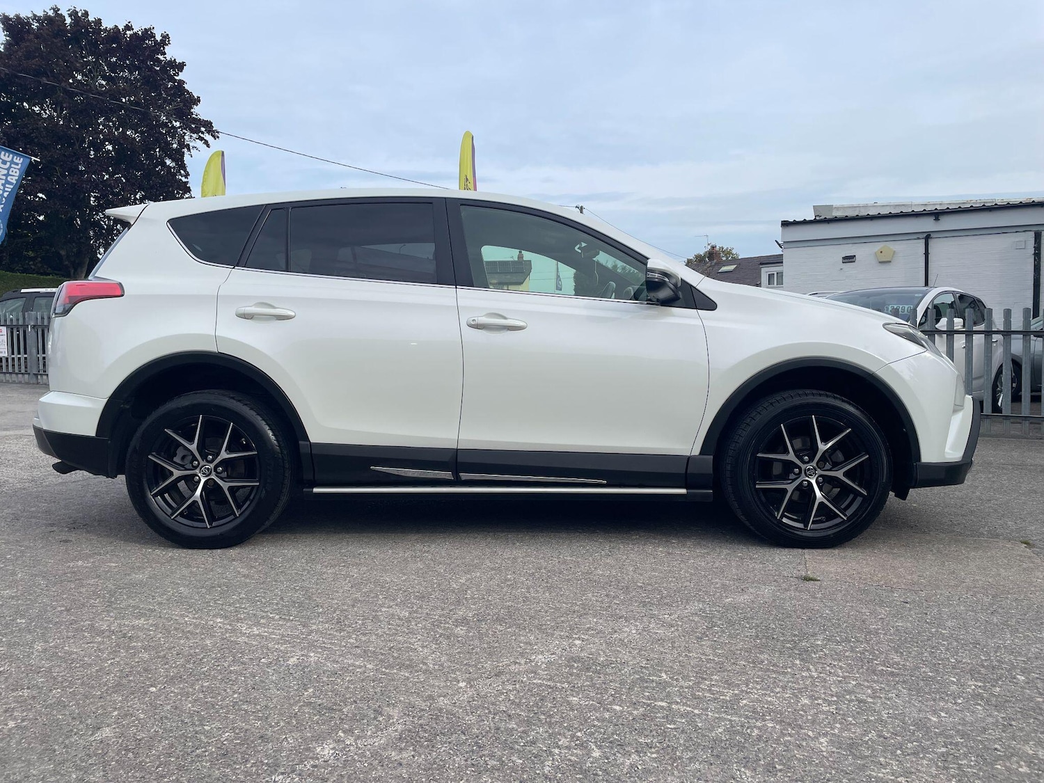 Used Toyota RAV4 2016 for sale - 76295467: Photo 6
