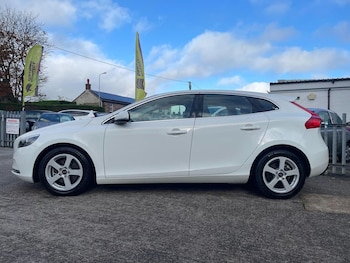Used Volvo V40 2015 for sale - 79545452: Photo