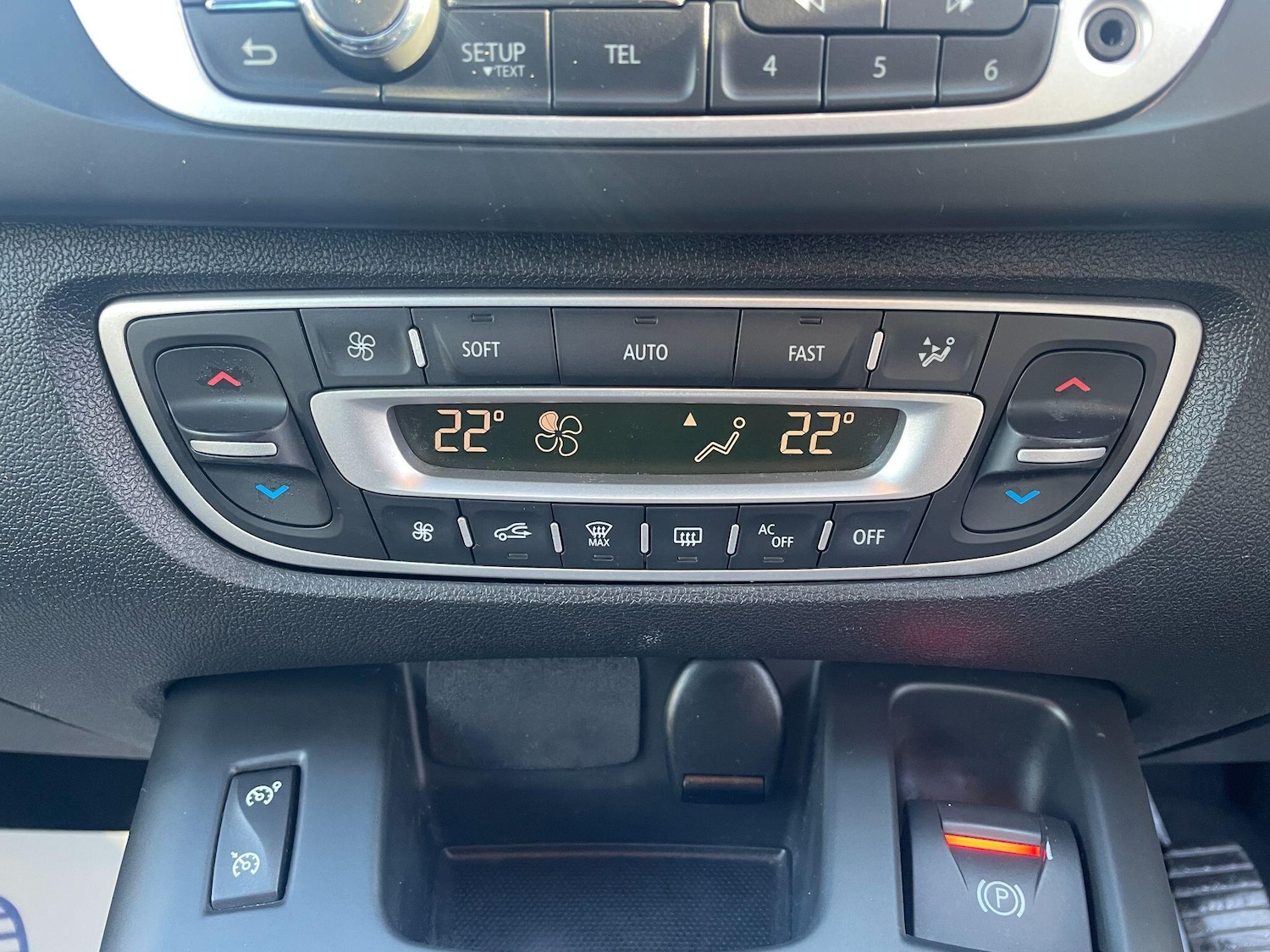 Used Renault Scenic 2014 for sale - 76865574: Photo 23