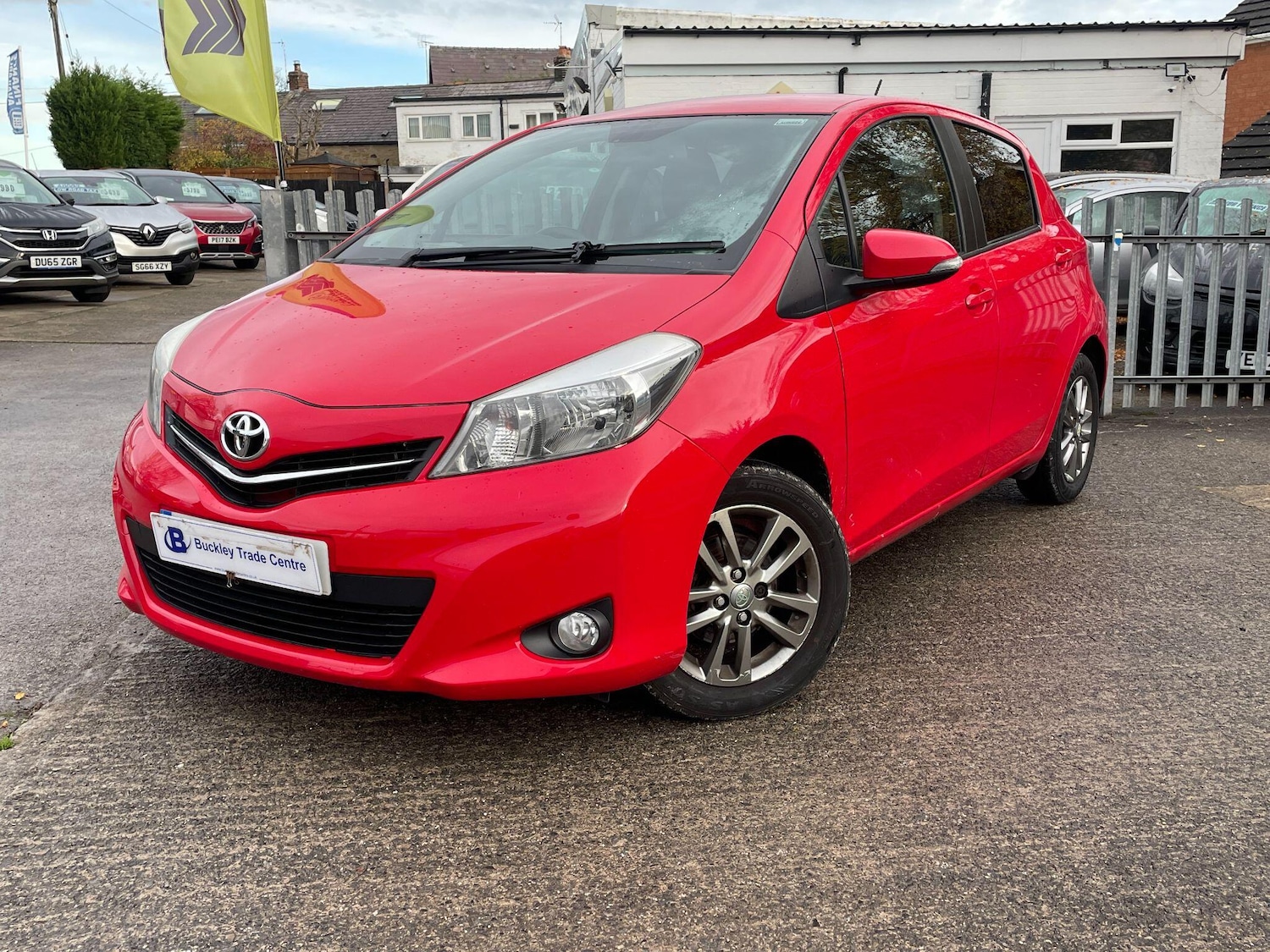 Used Toyota Yaris 2014 for sale - 76538754: Photo 1