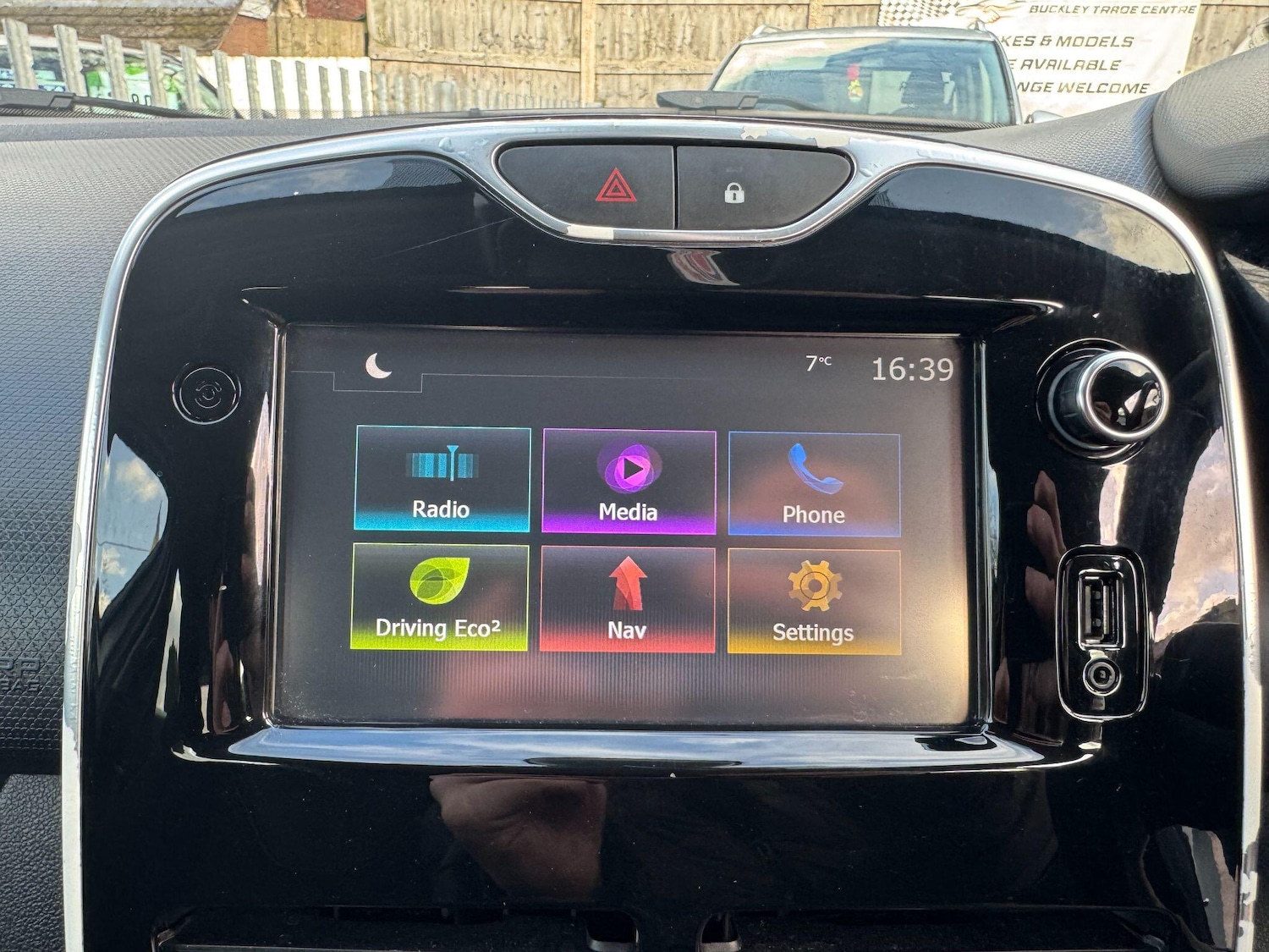 Used Renault Clio 2016 for sale - 78048212: Photo 27