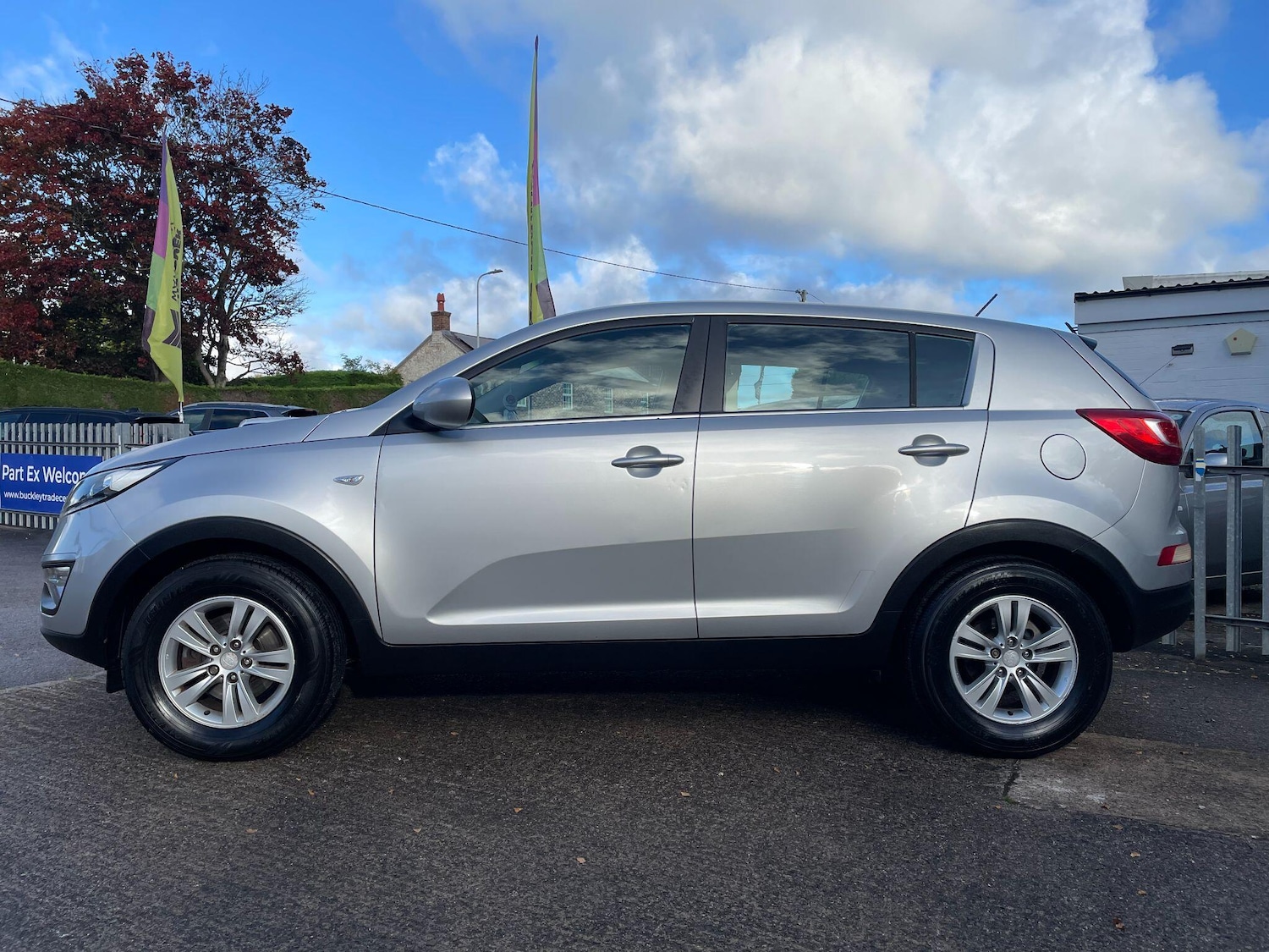 Used Kia Sportage 2011 for sale - 76282851: Photo 2