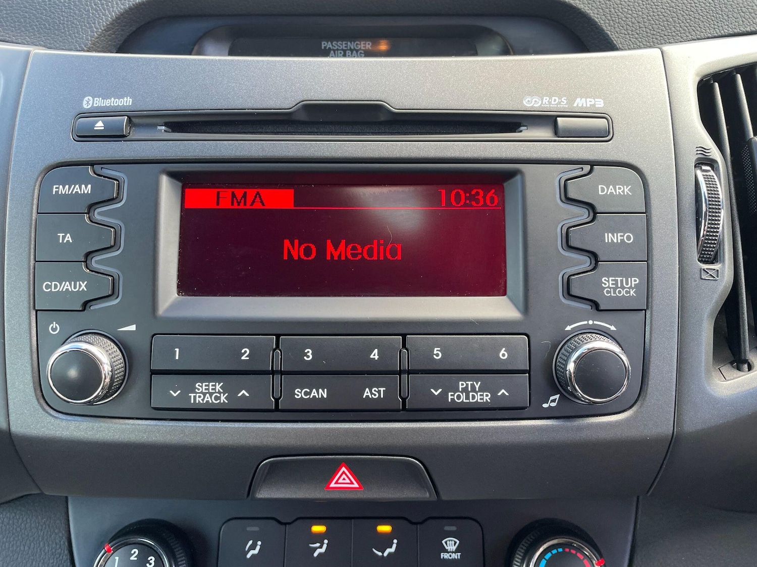 Used Kia Sportage 2011 for sale - 76282851: Photo 28