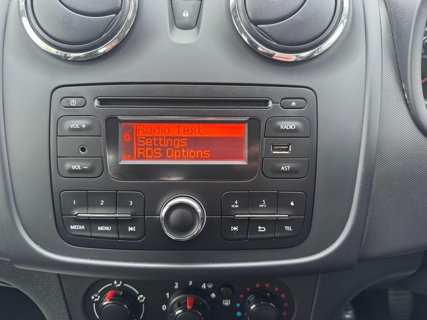 Used Dacia Sandero 2016 for sale - 77344772: Photo 29