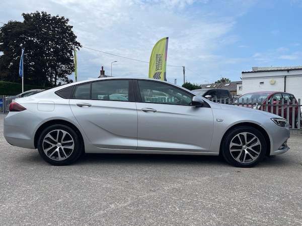 Used Vauxhall Insignia 2017 for sale - 75669531: Photo 6