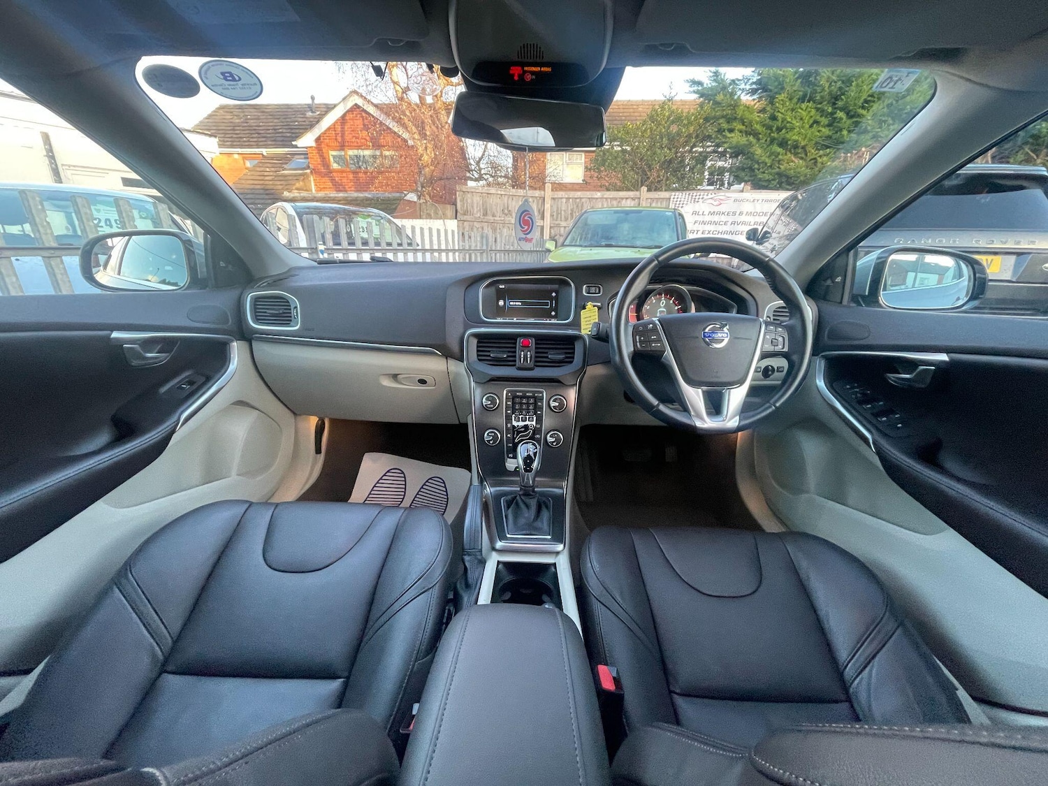 Used Volvo V40 2025 for sale - 76742907: Photo 12