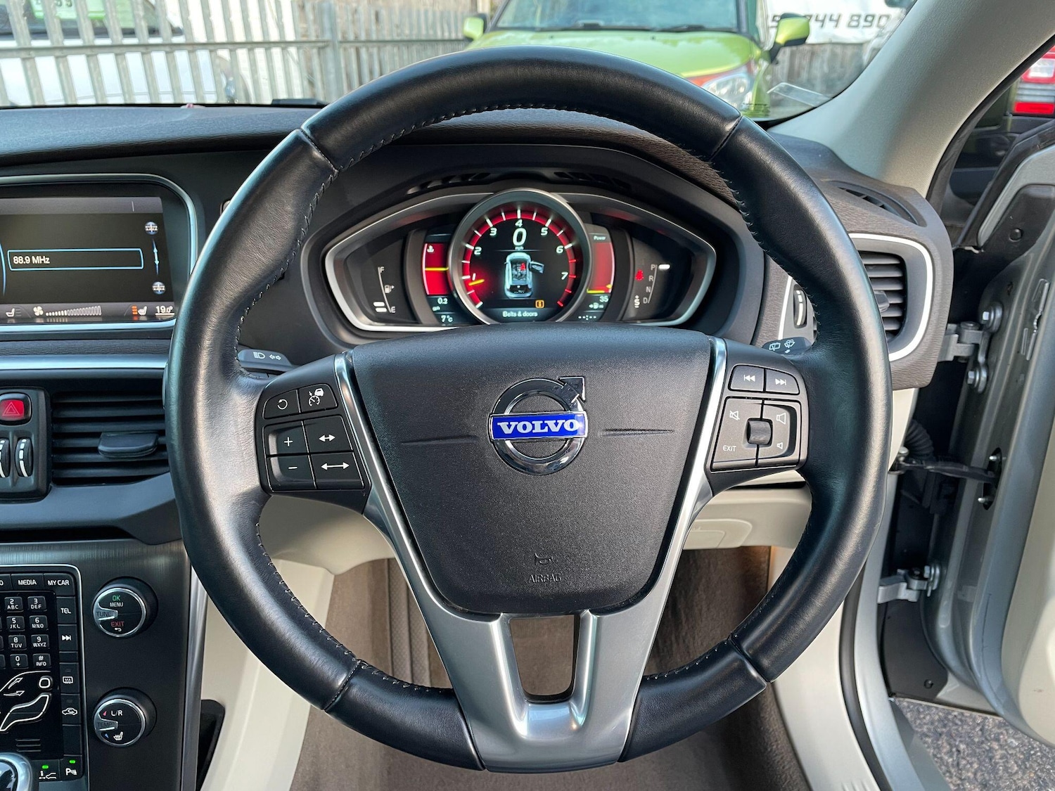 Used Volvo V40 2025 for sale - 76742907: Photo 21