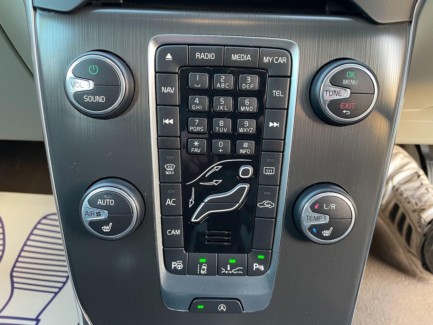 Used Volvo V40 2025 for sale - 76742907: Photo 24