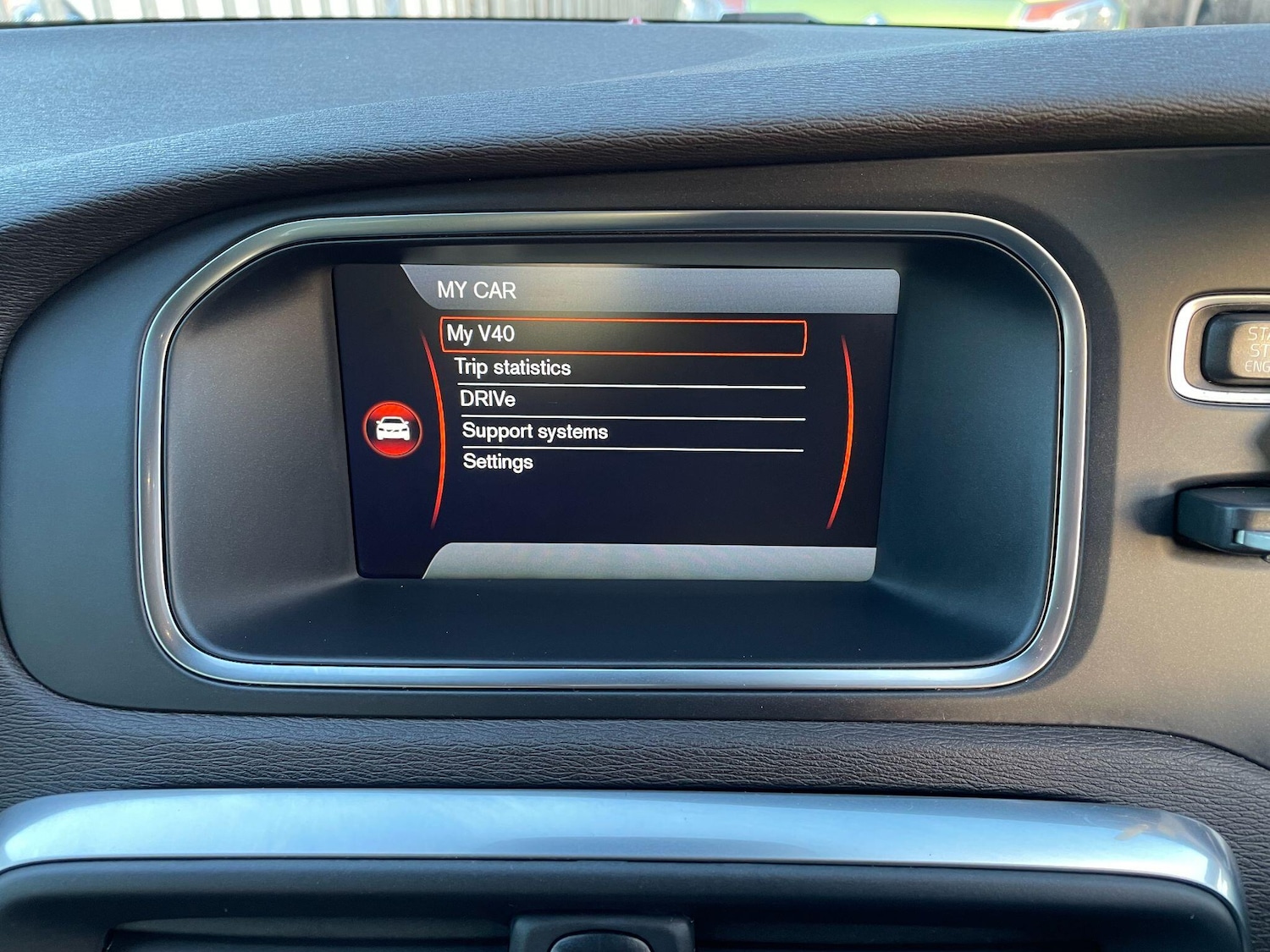 Used Volvo V40 2025 for sale - 76742907: Photo 32