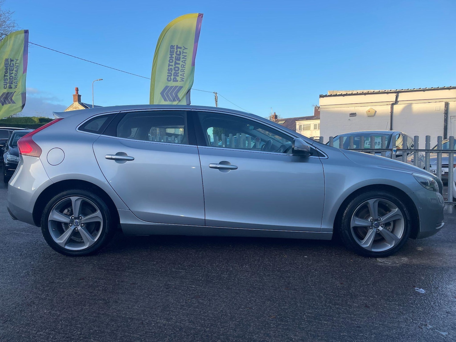 Used Volvo V40 2025 for sale - 76742907: Photo 6