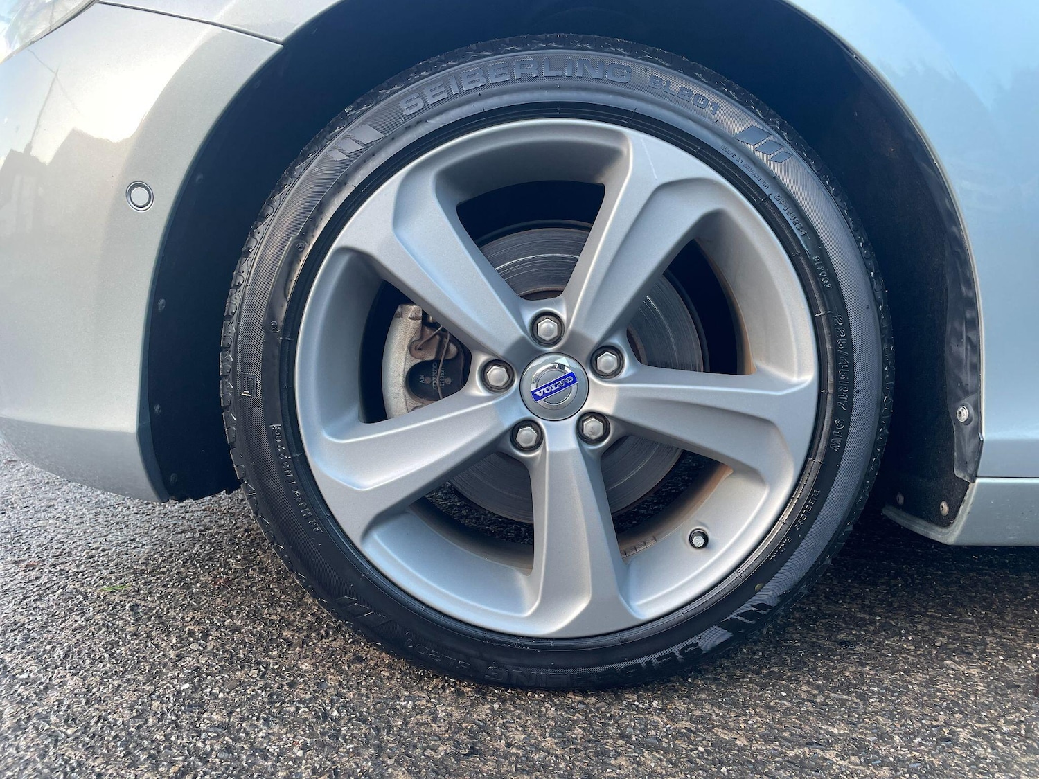 Used Volvo V40 2025 for sale - 76742907: Photo 9