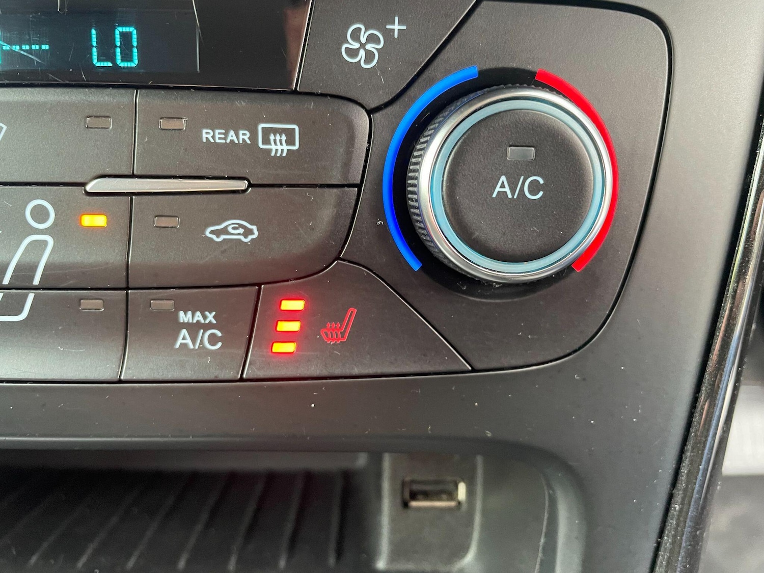 Used Ford Focus 2016 for sale - 76136082: Photo 25