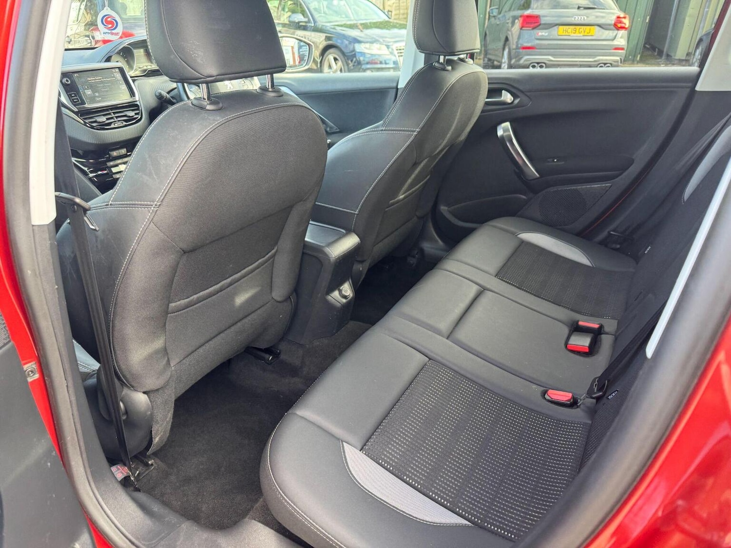 Used Peugeot 2008 2015 for sale - 78149879: Photo 17