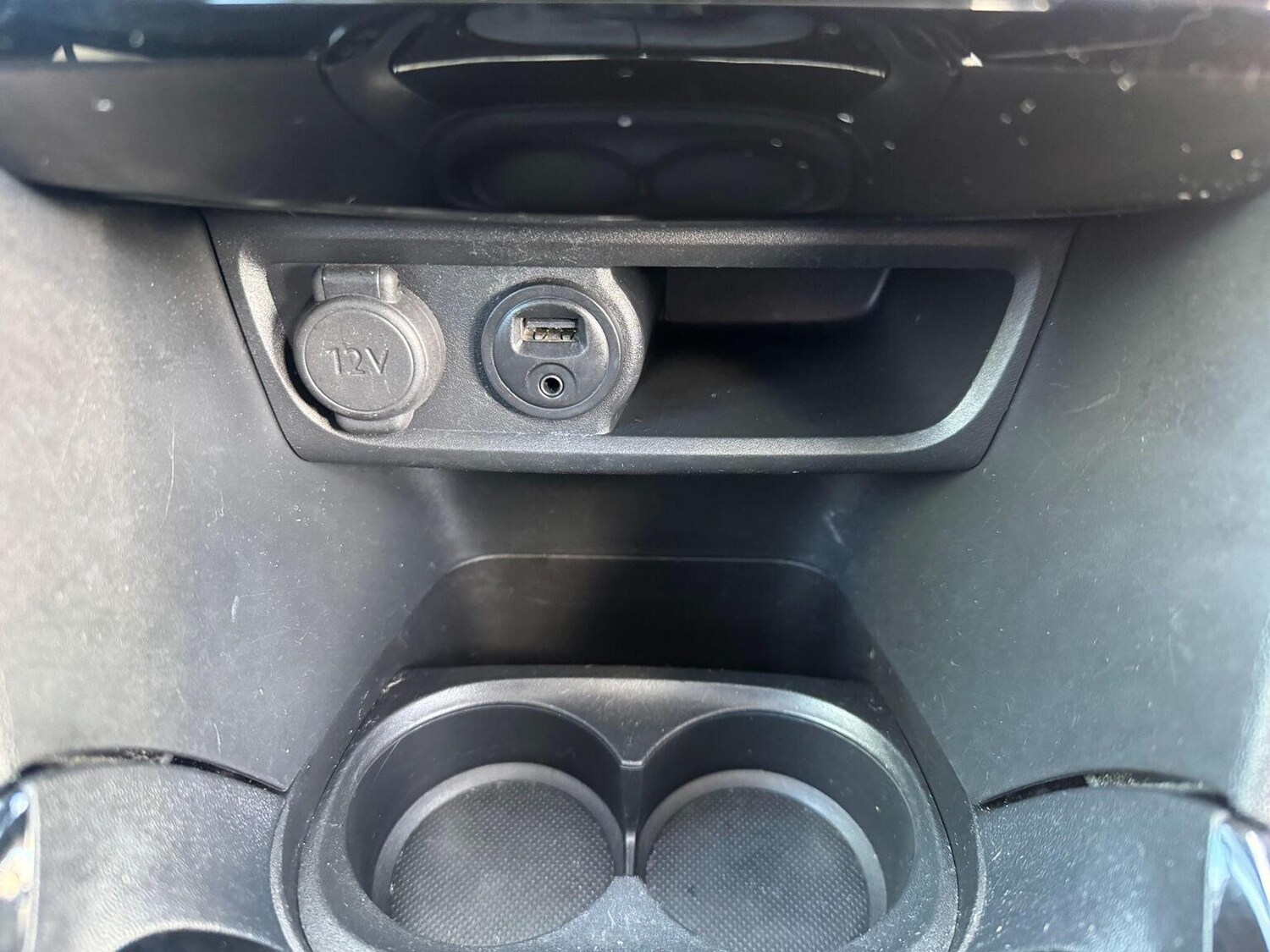 Used Peugeot 2008 2015 for sale - 78149879: Photo 27