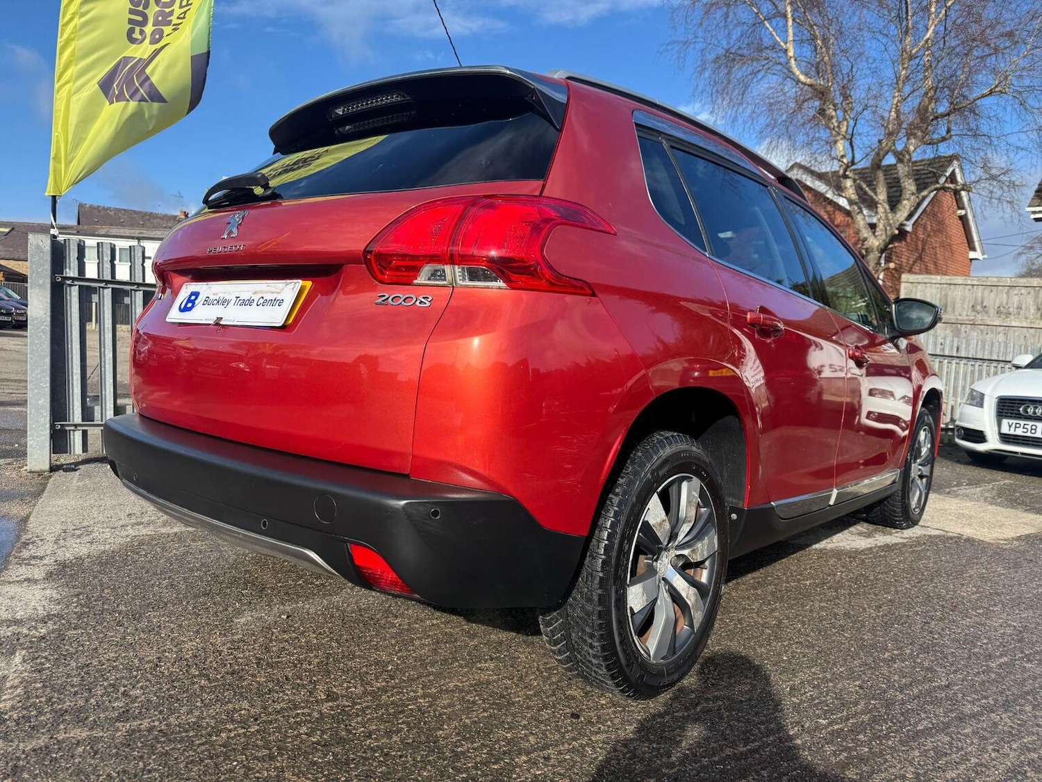 Used Peugeot 2008 2015 for sale - 78149879: Photo 8