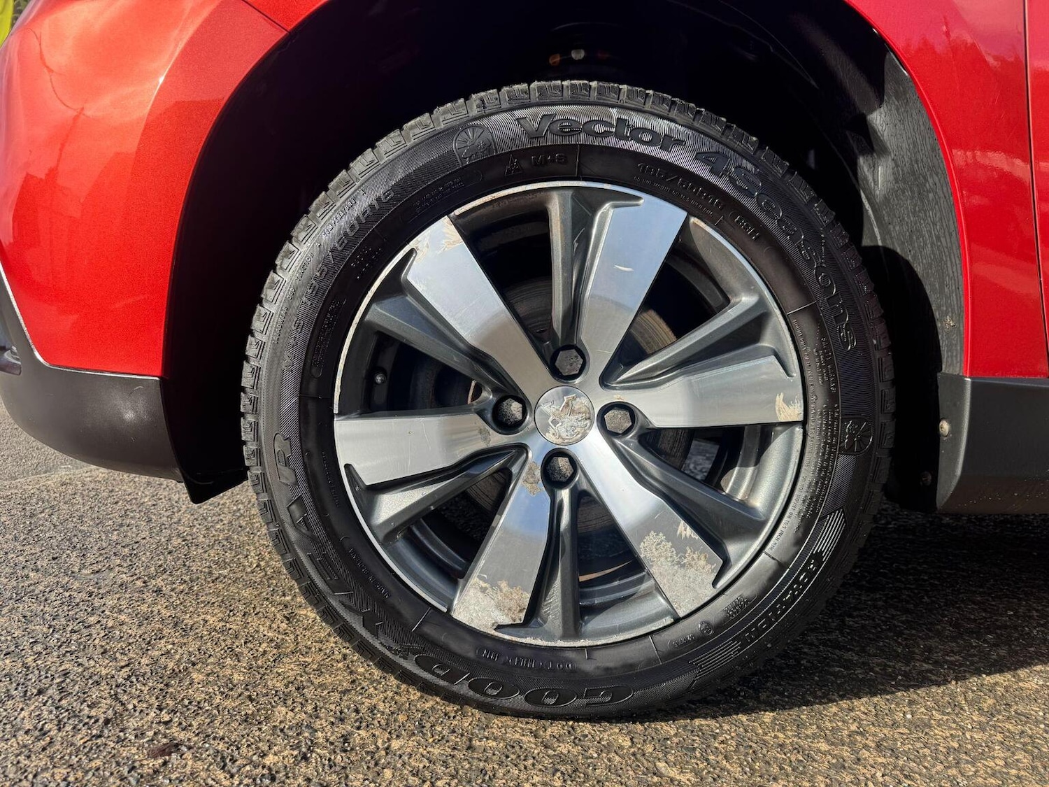 Used Peugeot 2008 2015 for sale - 78149879: Photo 9