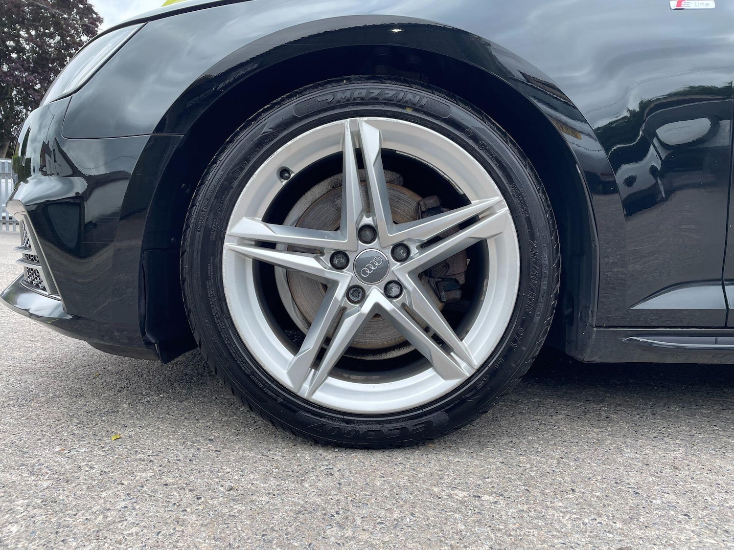 Used Audi A4 2017 for sale - 76620313: Photo 9