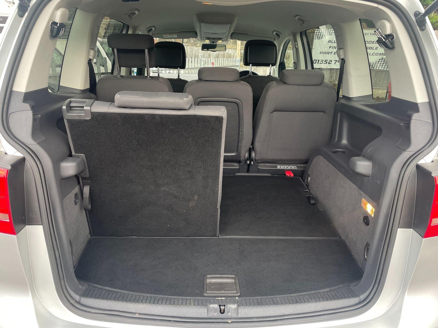 Used Volkswagen Touran 2015 for sale - 76780796: Photo 21