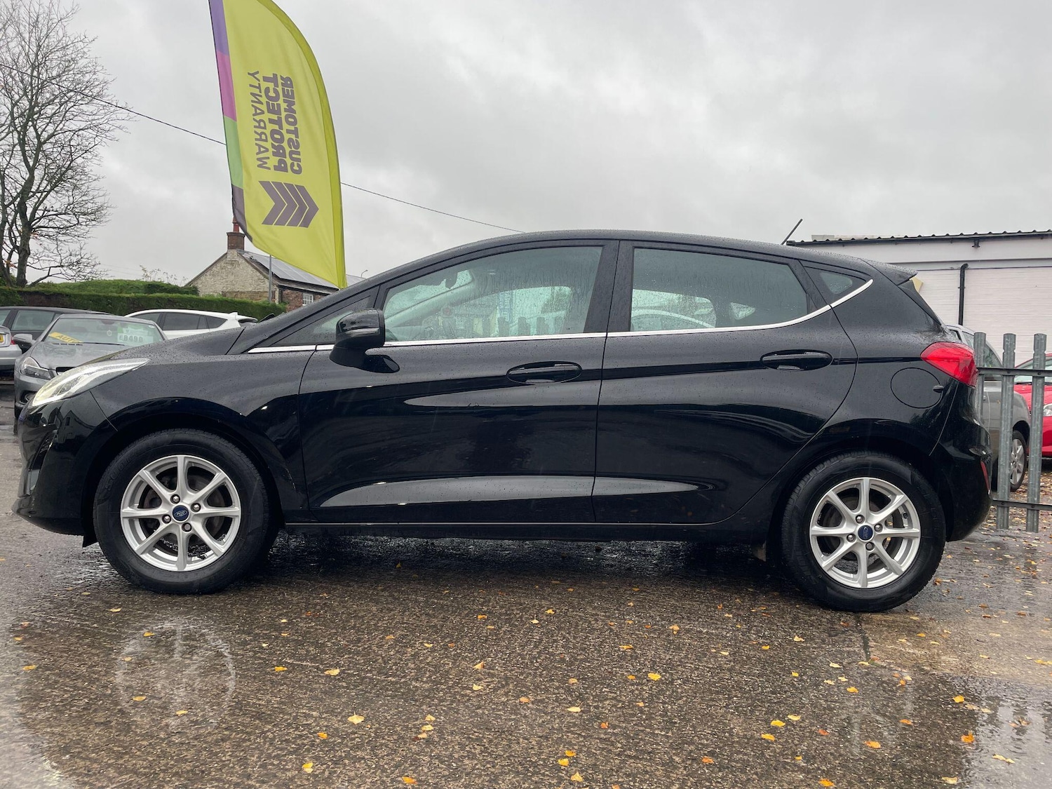 Used Ford Fiesta 2017 for sale - 77469268: Photo 2