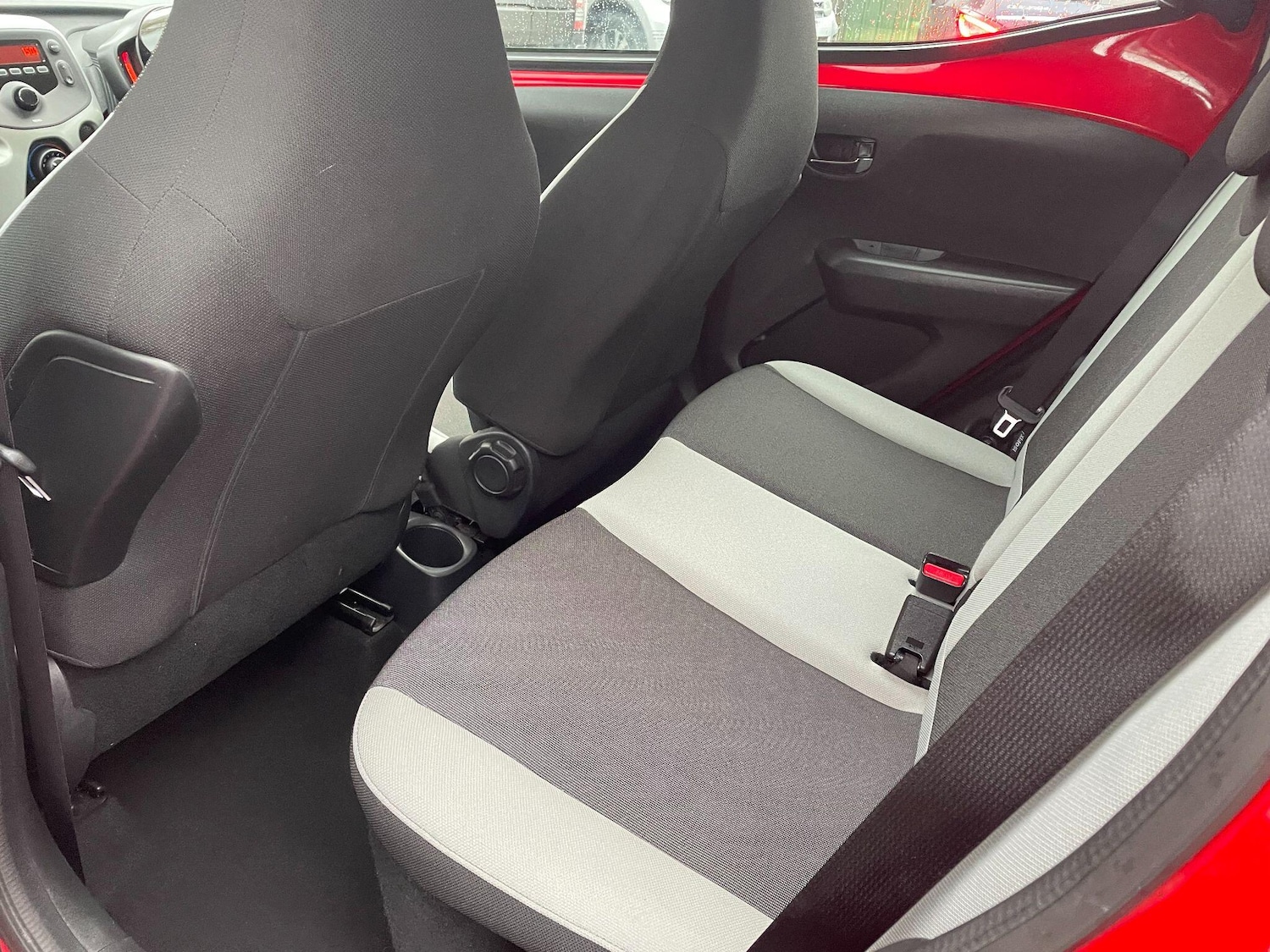 Used Toyota AYGO 2016 for sale - 76537619: Photo 16