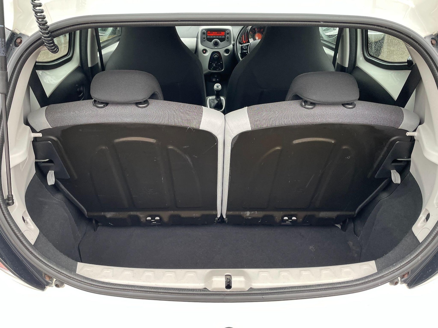 Used Toyota AYGO 2015 for sale - 76349147: Photo 17