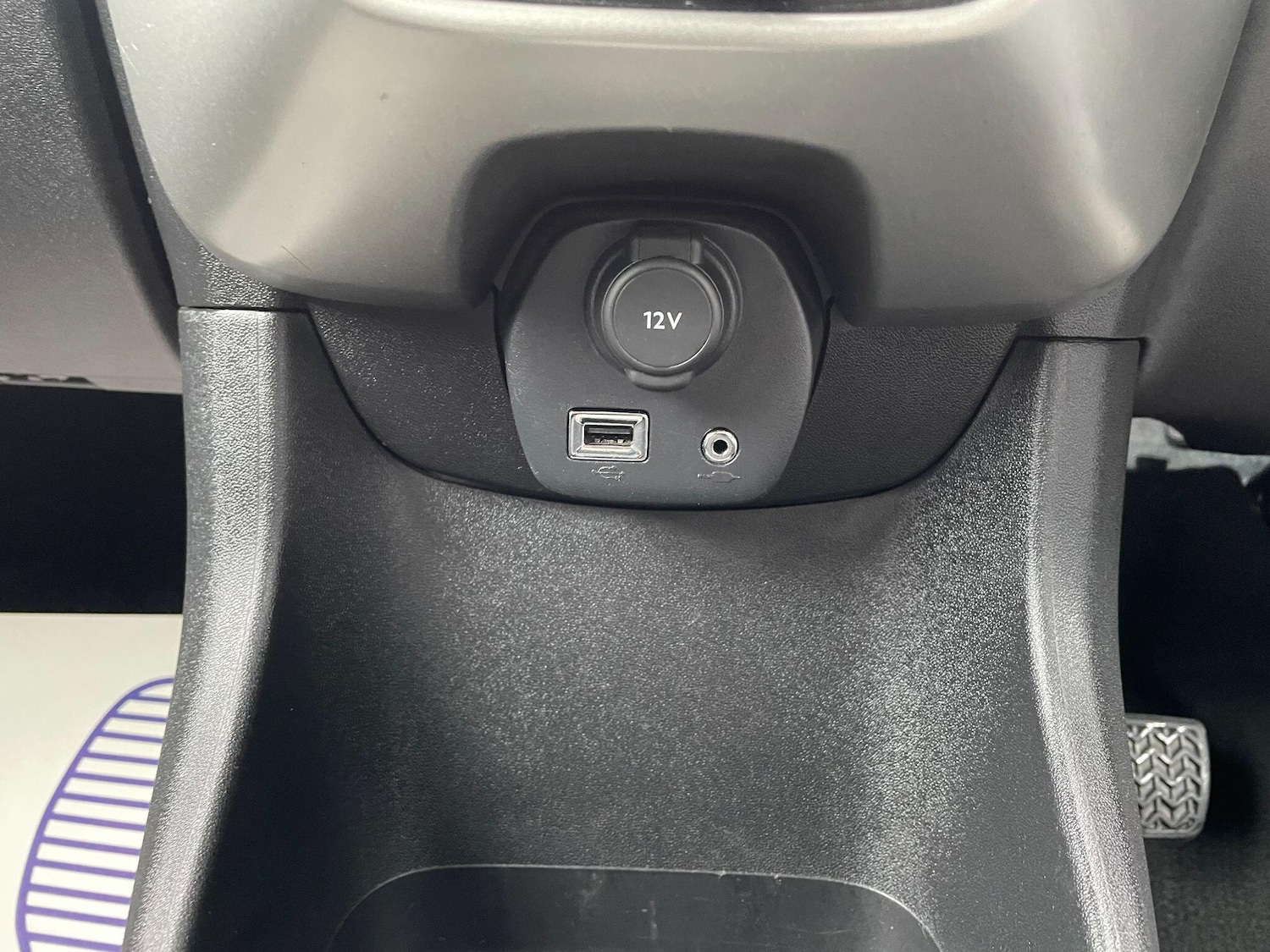 Used Toyota AYGO 2015 for sale - 76349147: Photo 24