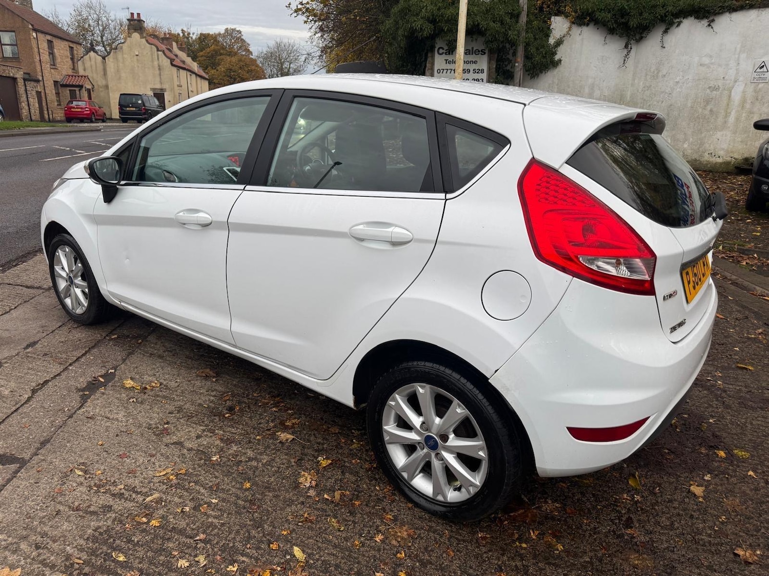 Used Ford Fiesta 2010 for sale - 76498474: Photo 4