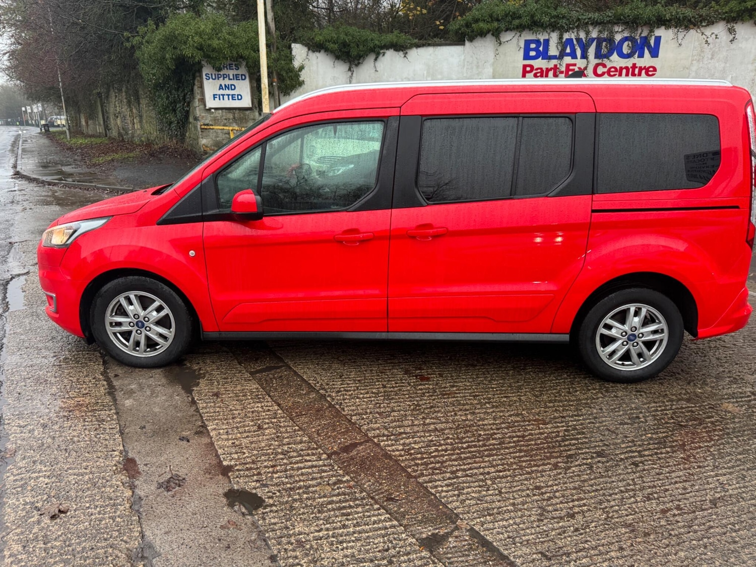 Used Ford Grand Tourneo Connect 2021 for sale - 76772071: Photo 17