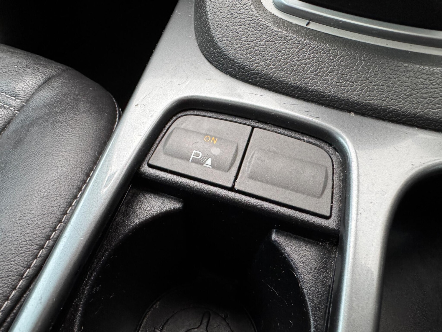 Used Ford Kuga 2010 for sale - 76780961: Photo 12