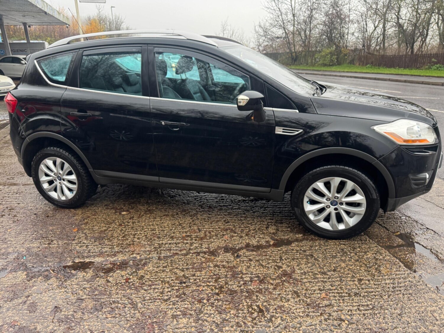 Used Ford Kuga 2010 for sale - 76780961: Photo 24
