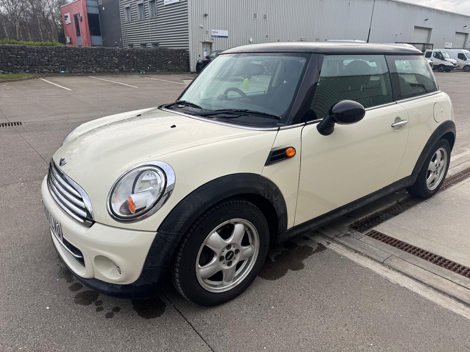 Used MINI Hatch 2010 for sale - 77629288: Photo 2